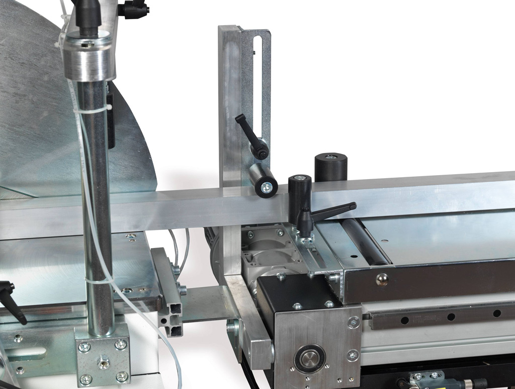 GEAM Marlin CNC 550 Loading Table Detail