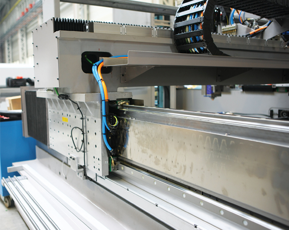 Fibermak Gantry and Linear Rail Detail